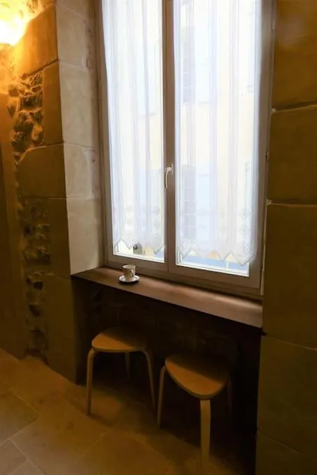 Elegant Apartment In Historic Center Of Tournon  Tournon-sur-Rhone