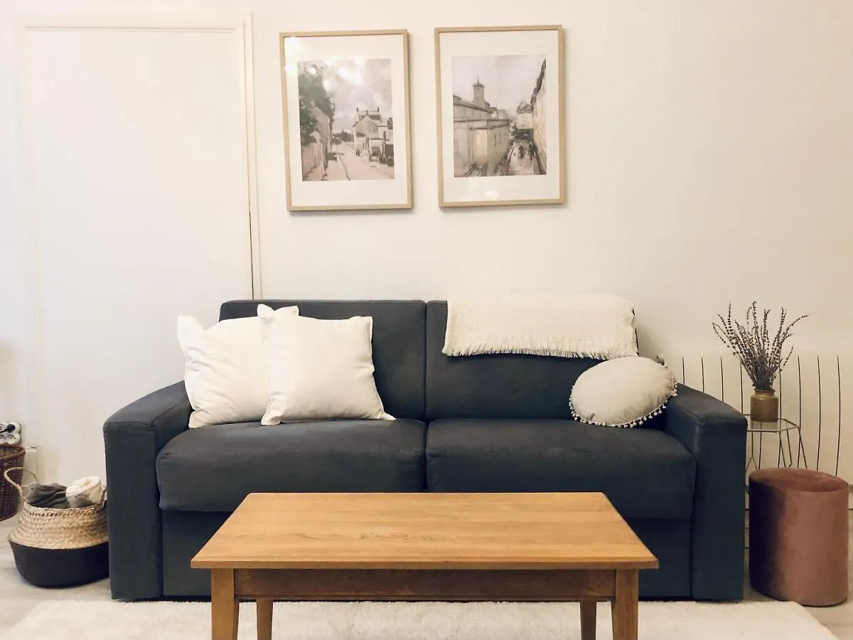 Elegant Apartment In Historic Center Of Tournon France