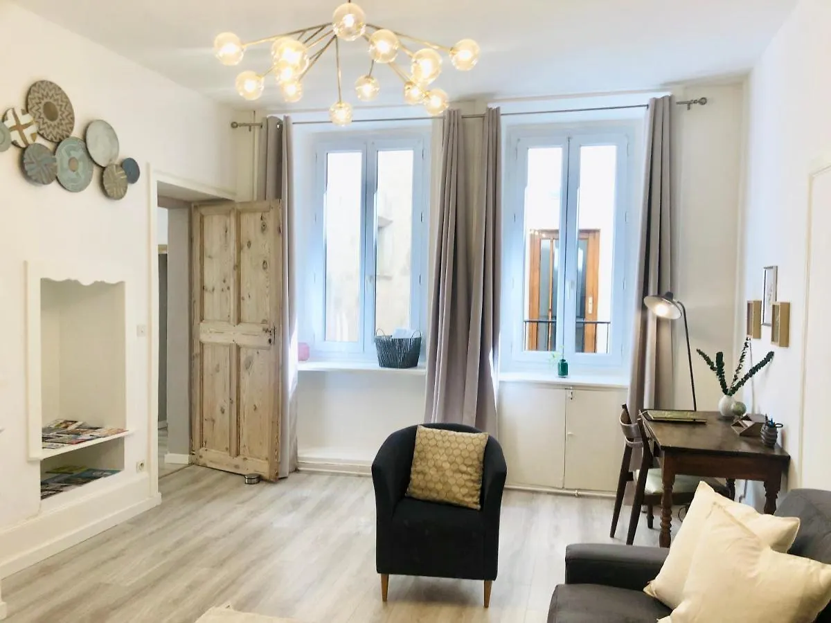 Elegant Apartment In Historic Center Of Tournon 0*, Tournon-sur-Rhone France