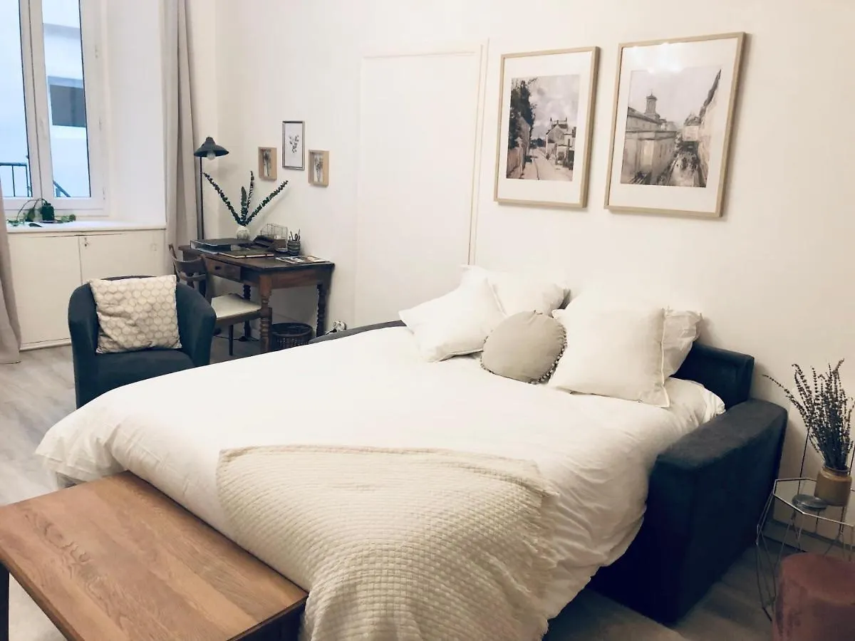 Elegant Apartment In Historic Center Of Tournon  Tournon-sur-Rhone