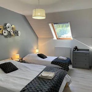 Aurelaïa Bayard , Laye France