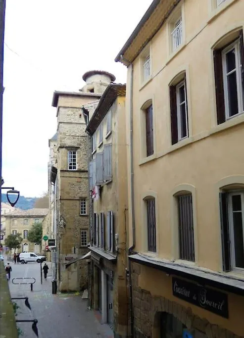 Elegant Apartment In Historic Center Of Tournon